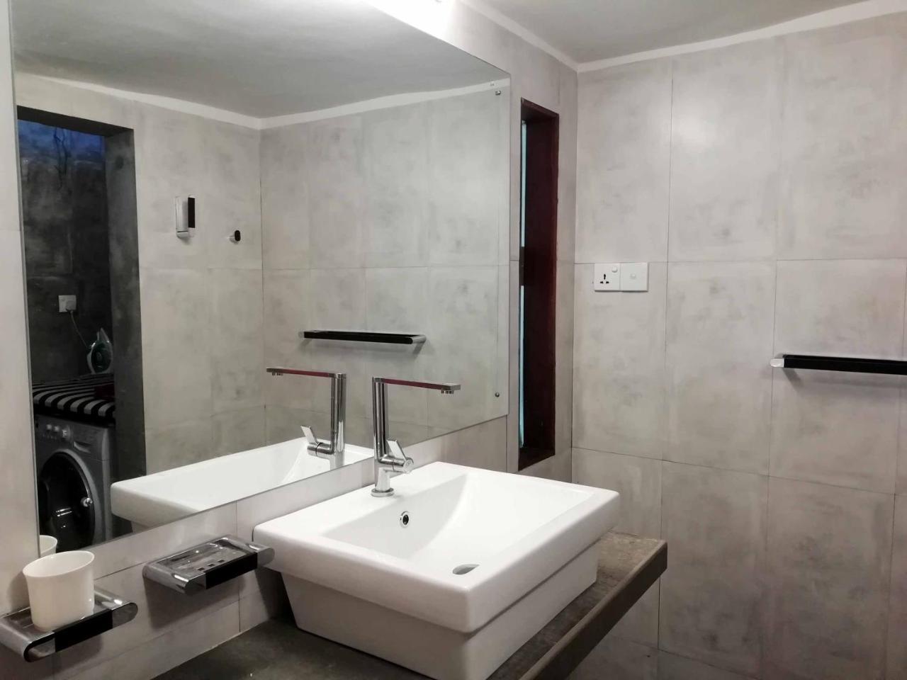 Mitrayu Villa Nugegoda Exteriör bild